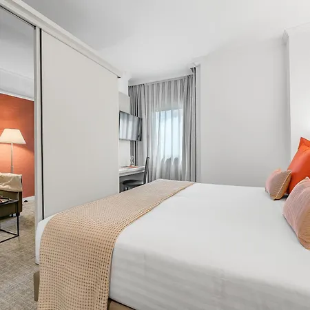 아파트호텔 아카시아 스위트 4*