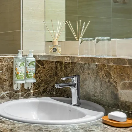 아카시아 스위트 아파트호텔 4*