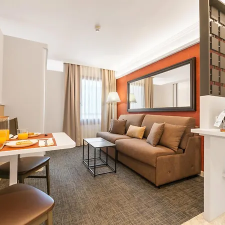 Acacia Aparthotel 4*