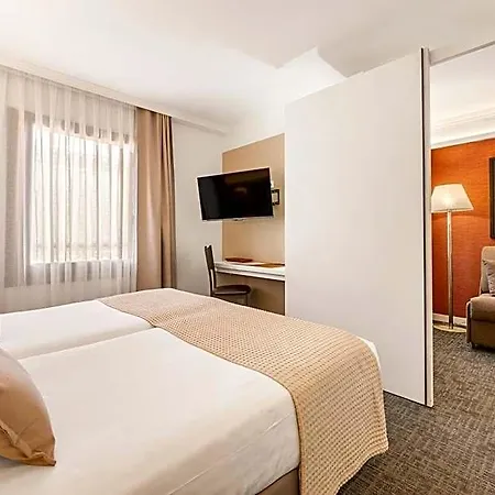 Acacia Aparthotel 4*