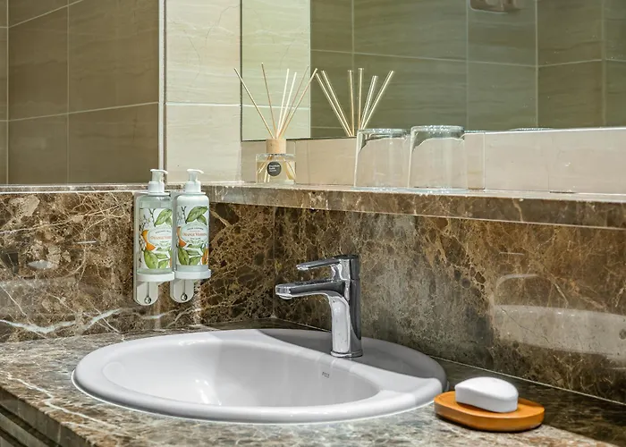 Acacia Aparthotel 4*