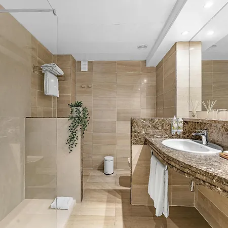 Acacia 4* Барселона