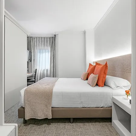 Apartahotel Acacia 4*