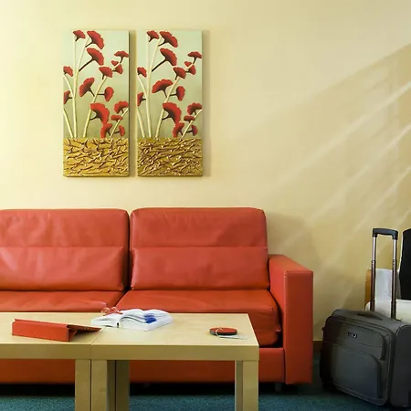 Acacia Aparthotel 4*