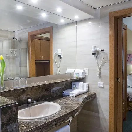 Acacia Aparthotel
