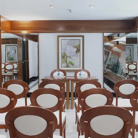 Aparthotel Acacia 4*