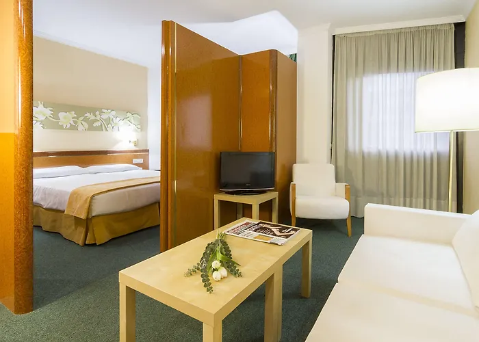 Acacia 4*
